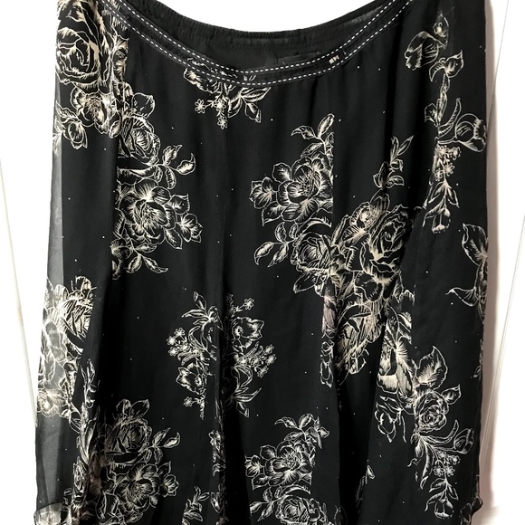 Flowy A-line Skirt - Picture 5 of 5